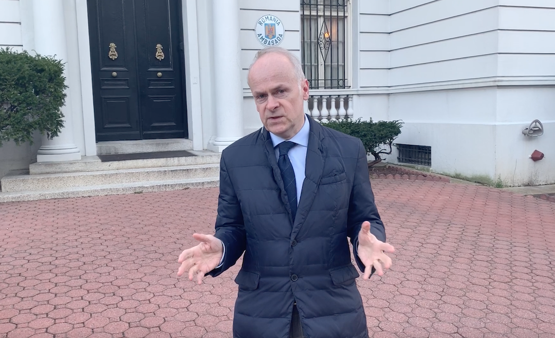 Tomas Sandell’s video from Washington – Romanian Embassy move